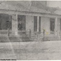 Picture made of Metts House 1903 showing original fence